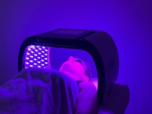 Masque led HTA - lumière violette pour l'acné, les rougeurs et la rosacée