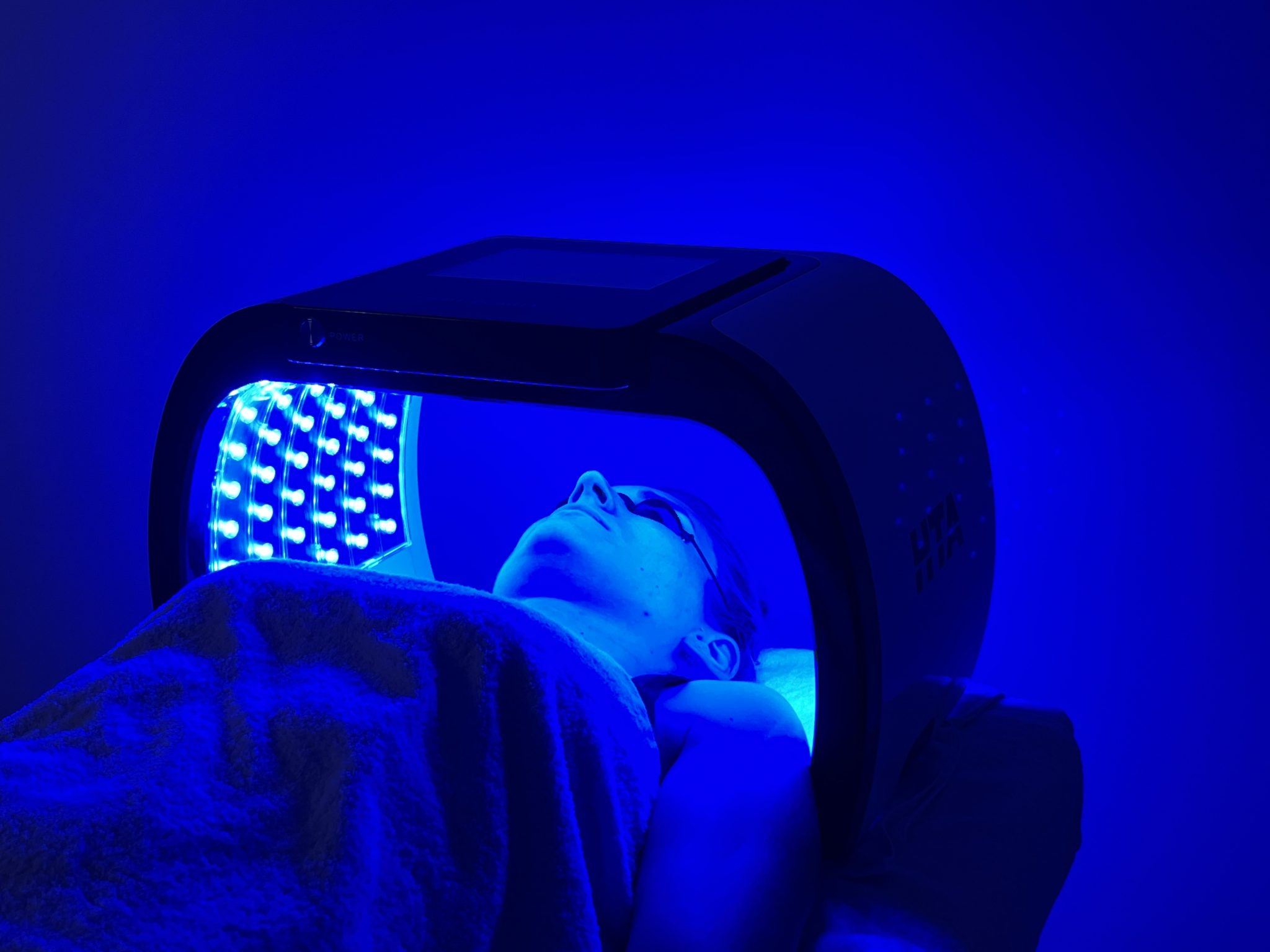 Mas Que Led Rouge Photobiomodulation - Masque Leds 7 couleurs - HTA