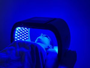 Masque LED HTA - Lumière bleue pour les imperfections et la peau grasse